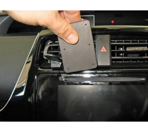 Proclip Toyota Prius 16-23 Center mount