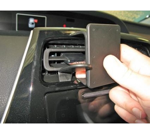 Proclip Toyota Prius 16-23 Center mount