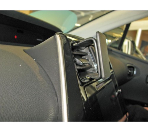 Proclip Toyota Prius 16-23 Center mount