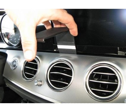 Proclip MB E-Class 2017- Center mount