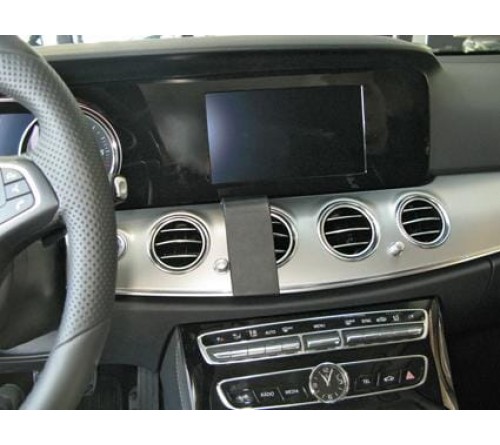 Proclip MB E-Class 2017- Center mount