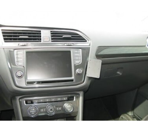Proclip VW TIguan 17-23 Angled mount