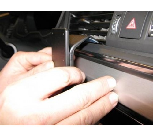 Proclip Audi Q5 17- Center mount