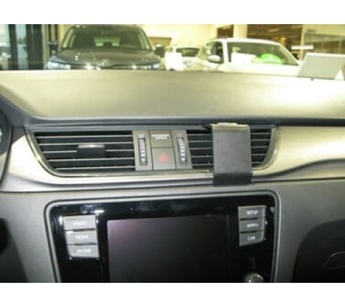 Proclip Skoda Rapid 18-19 Center mount NOT for Cool edition