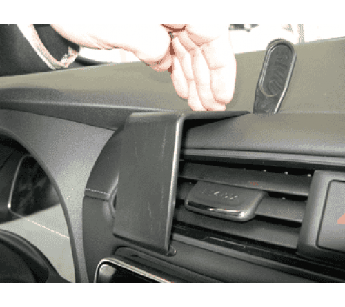 Proclip Nissan Leaf 18- Center mount