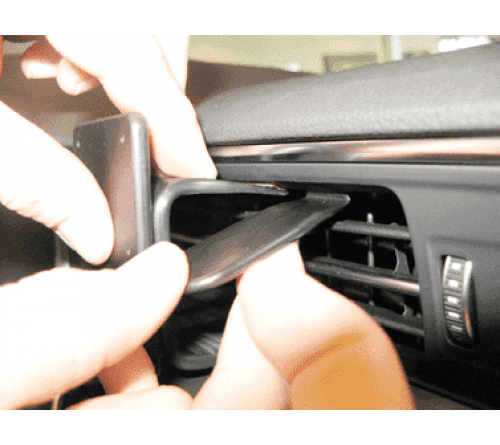 Proclip Audi A6/S6 19- A7 18- Center mount