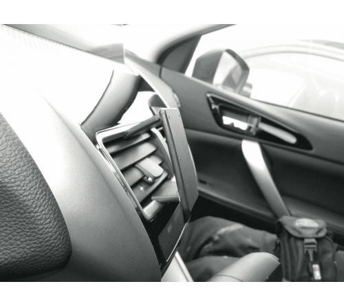 Proclip Mitsubishi Eclipse Cross 18- Center mount