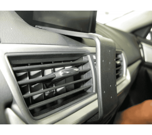 Proclip Mazda 3 17-18 Center mount