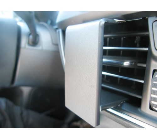 Proclip Ford Focus 19-/Kuga 20- Center mount.