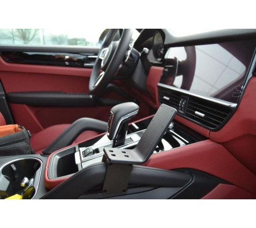 Proclip Porsche Cayenne 19- Center mount