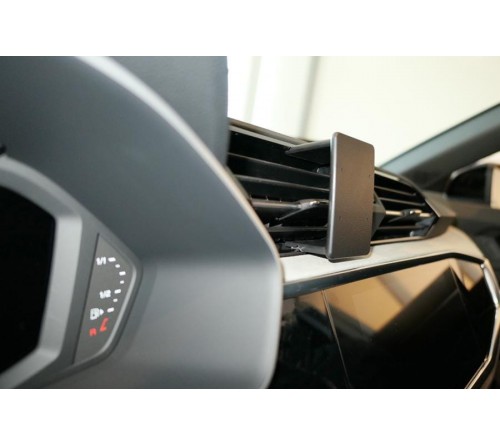 Proclip Audi Q3 19-23 Center mount