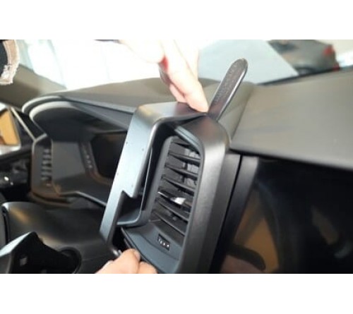 Proclip Audi A1 19- Center mount