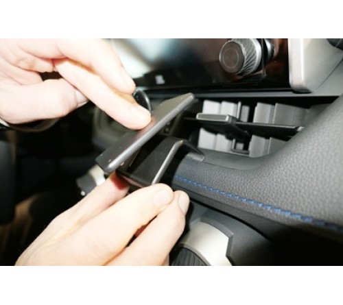 Proclip Toyota RAV 4 19- Center mount