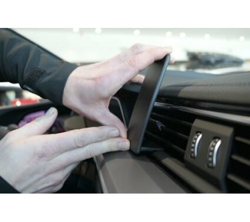 Proclip Audi e-tron 19-23 Center mount