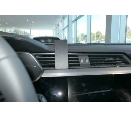 Proclip Audi e-tron 19-23 Center mount