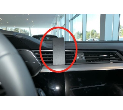 Proclip Audi e-tron 19-23 Center mount