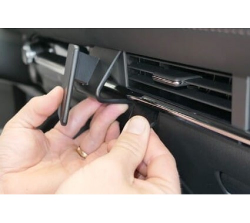 Proclip Mazda 3 19-/ CX-30 20- Center mount