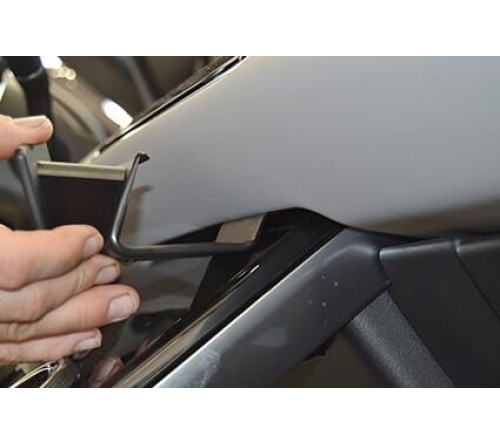 Proclip LR Range Rover Evoque 19-23 Center ONLY tiltable dis