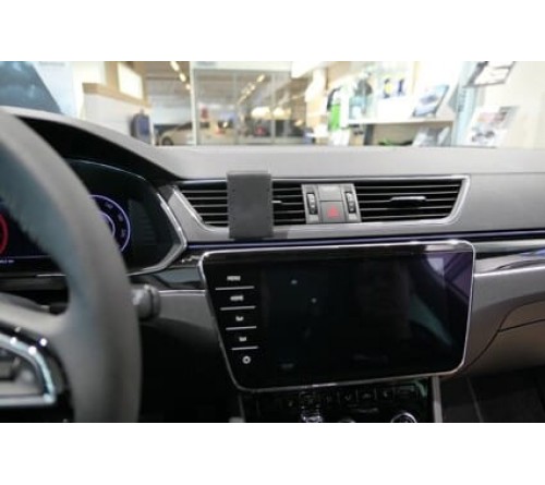 Proclip Skoda Superb 20-23 Center mount