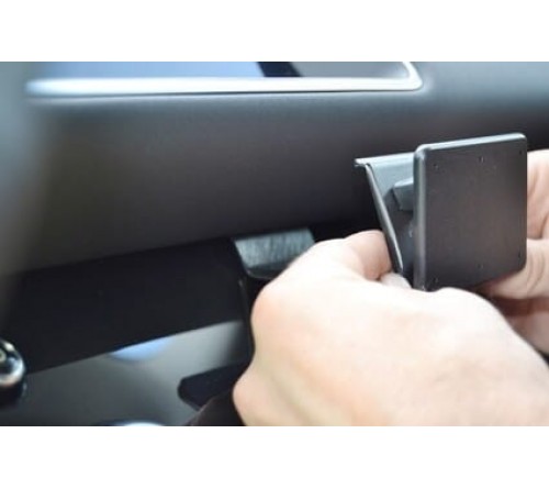 Proclip LR Range Rover Evoque 19-23 Angled  ONLY fixed displ