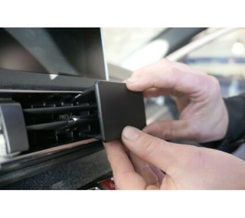 Proclip Peugeot 3008/5008 17-24 Center mount