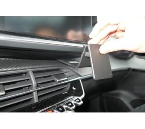 Proclip Peugeot 208/2008 20- Angled mount