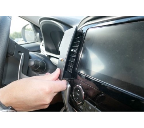 Proclip Mitsubishi L200 20-24 Center mount high