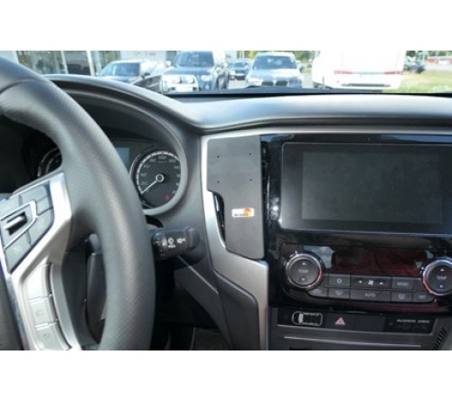 Proclip Mitsubishi L200 20-24 Center mount high