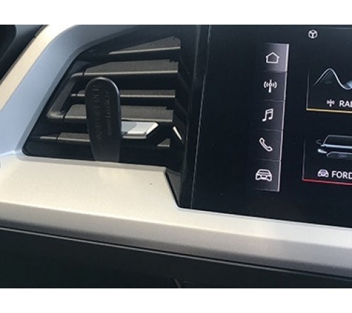 Proclip Audi Q4 21- Center mount