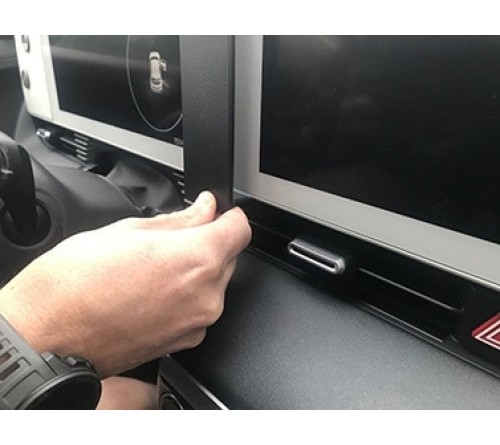 Proclip Hyundai Ioniq 5 21- (Not for N-Line) Center mount