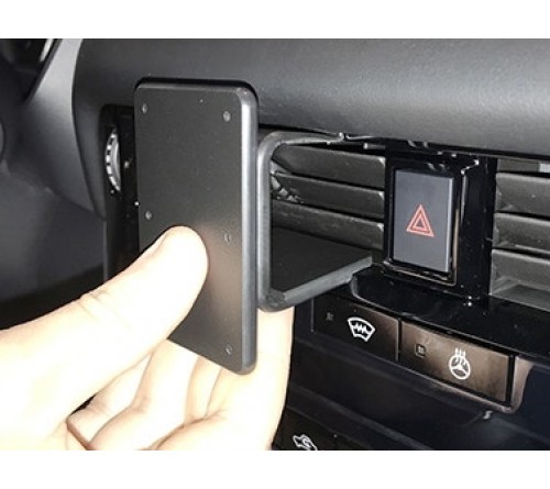 Proclip Nissan Qashqai 22- Center mount