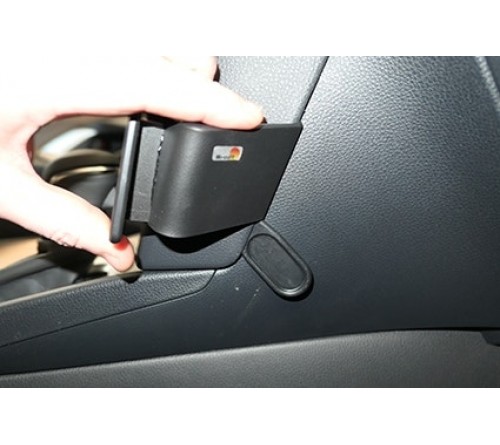 Proclip Toyota Yaris Cross 22- Angled mount