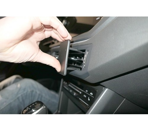 Proclip Volkswagen Taigo 22- Center mount