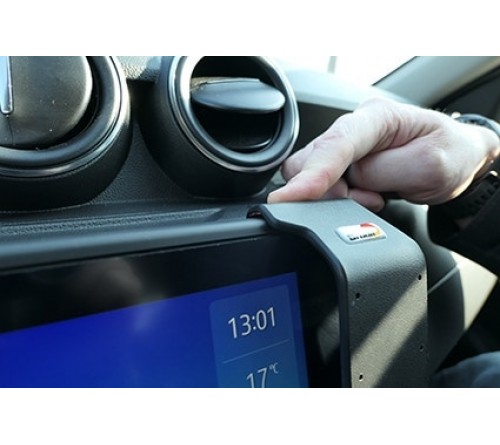 Proclip Dacia Duster (with display) 22-23 Angled mount