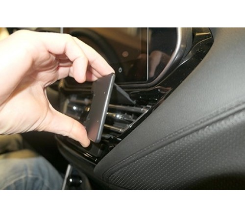 Proclip Suzuki S-Cross 22- Angled mount