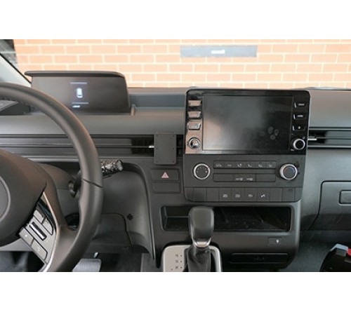 Proclip Hyundai Staria 22- Center mount