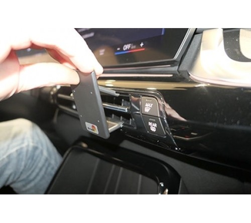 Proclip BMW X1 U11 23-/iX2 24-/ 2-series 22- Center mount