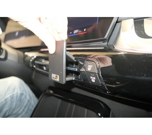 Proclip BMW X1 U11 23-/iX2 24-/ 2-series 22- Center mount