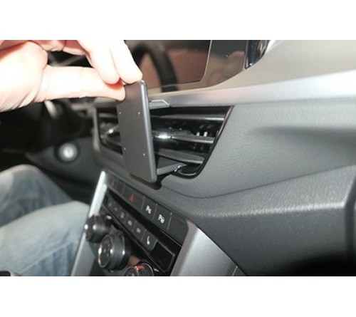Proclip Volkswagen T-Roc 23- Center mount