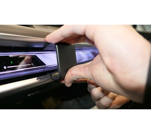 Proclip BMW i7 G70 23- Angled mount