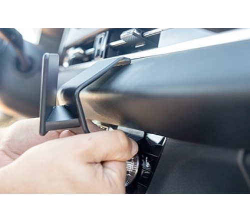 Proclip Mitsubishi Outlander 22- Angled mount.