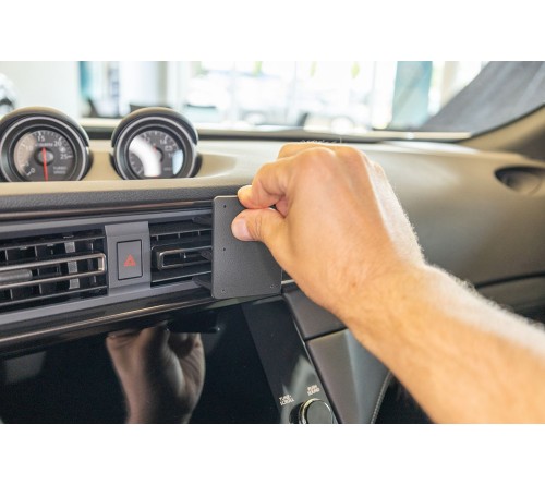 Proclip Nissan Z 23- Center mount