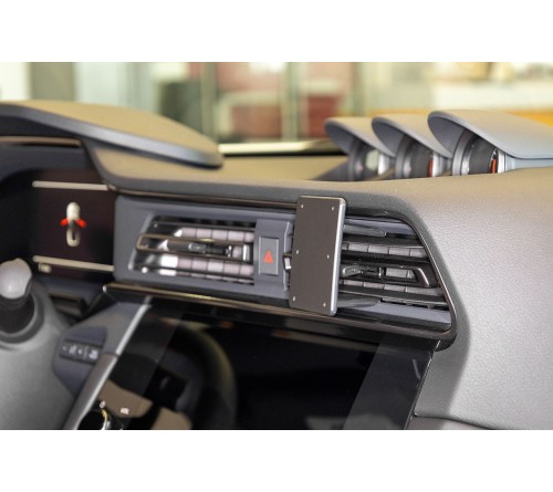 Proclip Nissan Z 23- Center mount