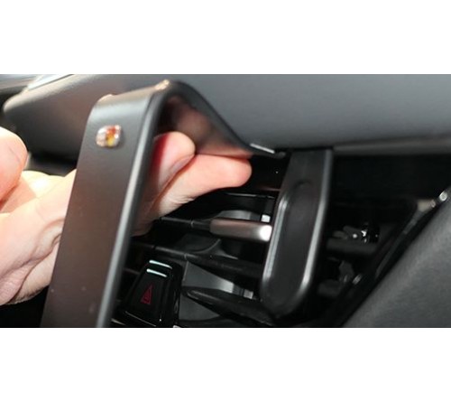 Proclip Volkswagen Passat 24- Center 12.9" screen only