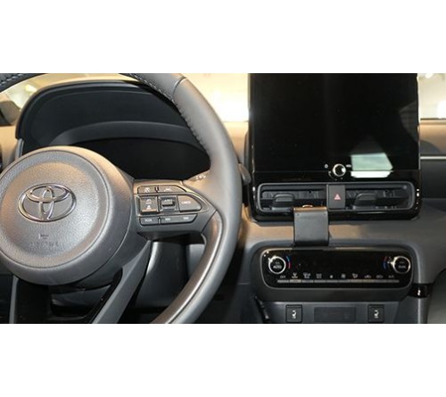 Proclip Toyota Yaris 24- Center mount