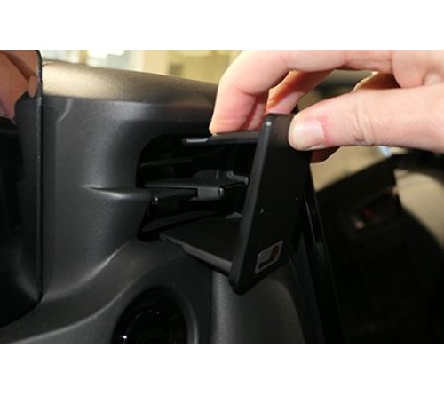 Proclip Honda e:Ny1 24- Center mount