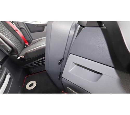 Proclip Renault T-series 23- Center mount