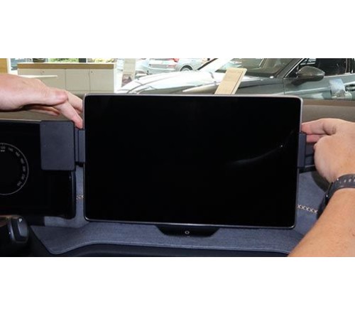 Proclip Skoda Kodiaq 24- Center mount-only with 13" screen