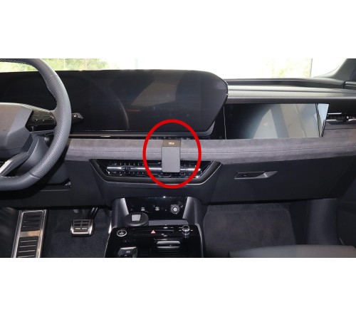 Proclip Audi Q6 25- Center mount