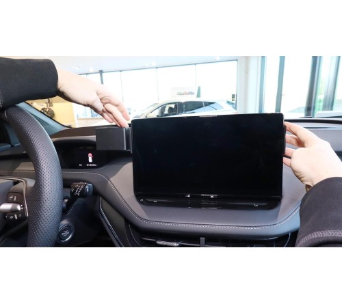 Proclip Skoda Enyaq 21-/Elroq 25-/Octavia 20- Center mount